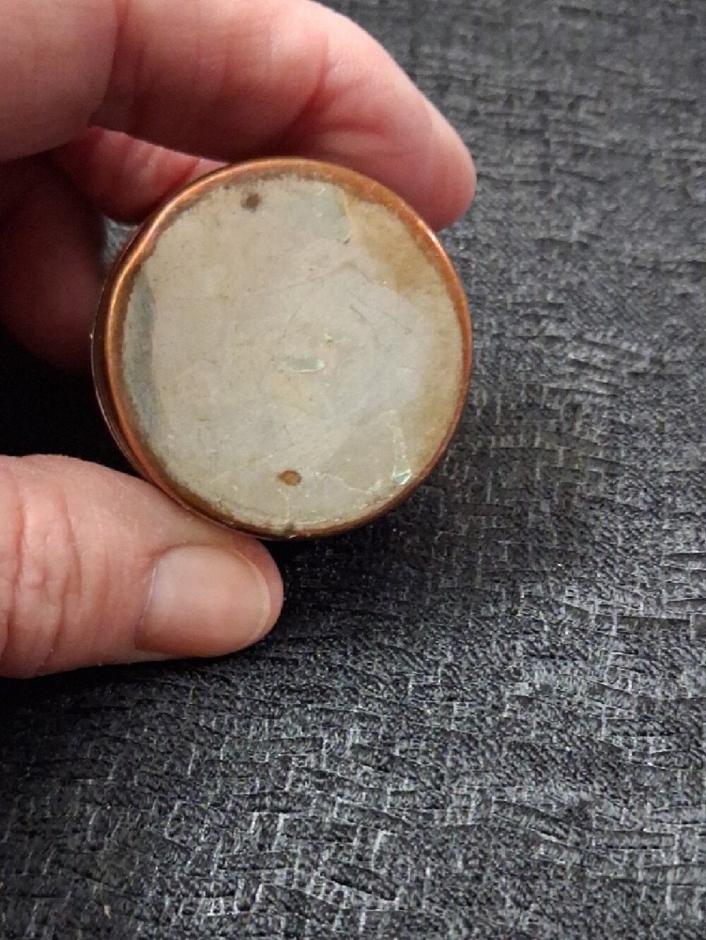 Antique-style Round Trinket Box in Mixed Metal Tones - Picture 4 of 6
